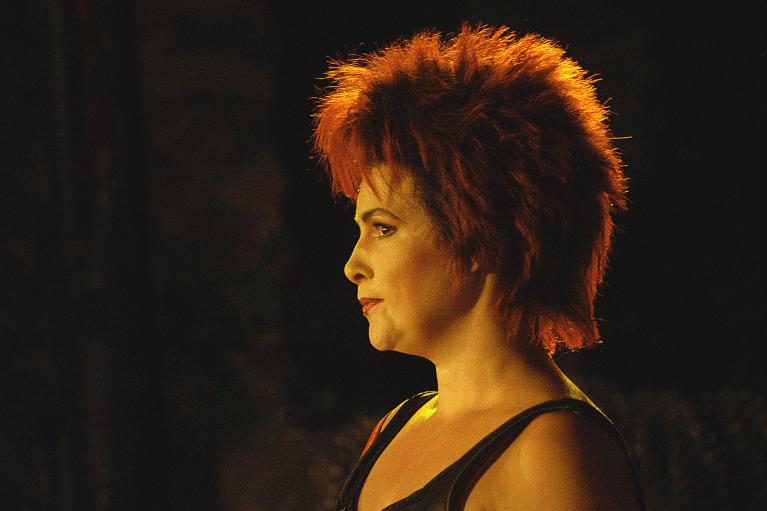 Esther Linssen en Carmen contemporaine