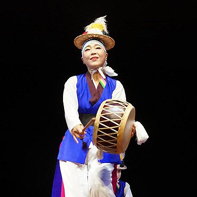 Cie SHIN - KANG Jeong-yoon - danse paysanne Bukgu Nori Chum - nov 2021