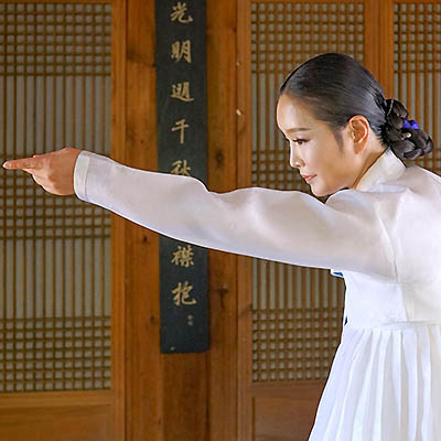 이선경 Lee Sun-Kyoung Danse chamanique Salpurichum Daegu (Corée du sud)