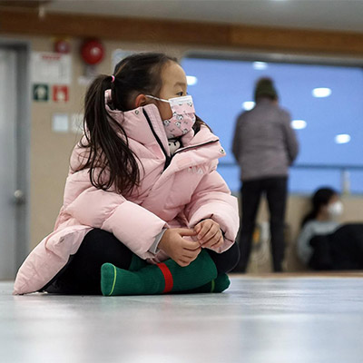 Dans la salle commune du ferry