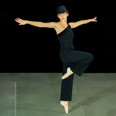 Emilie - Danse à Arre